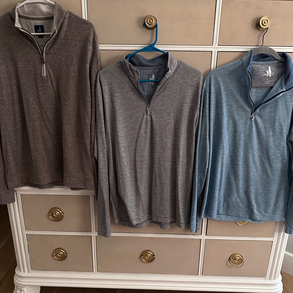 Large Johnnie-O Men’s pullovers